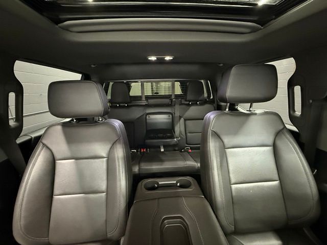 Vehicle image 38 of 59