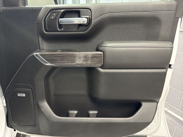 Vehicle image 36 of 59