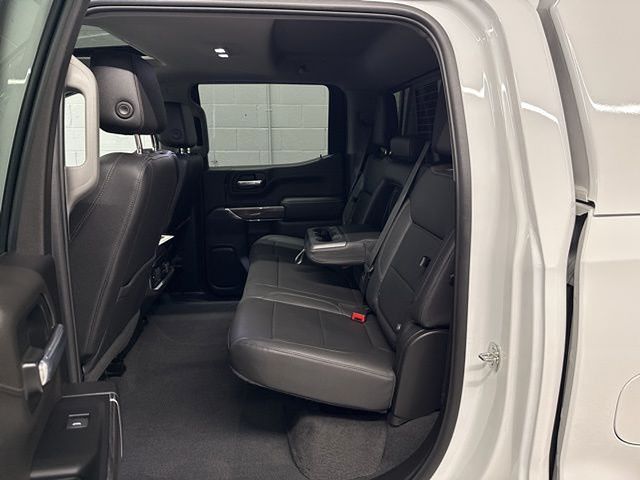 Vehicle image 31 of 59