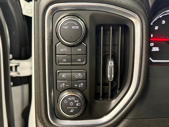 Vehicle image 56 of 59