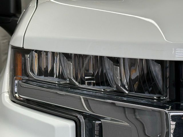 Vehicle image 14 of 59