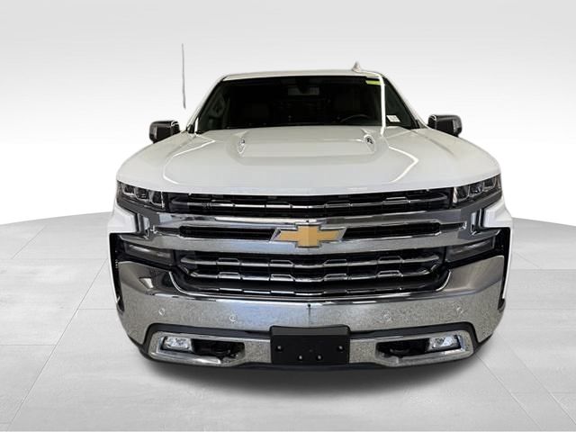 Vehicle image 4 of 59