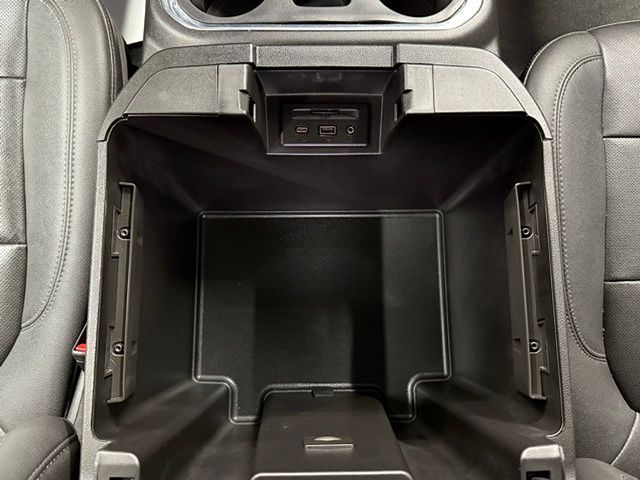 Vehicle image 49 of 59