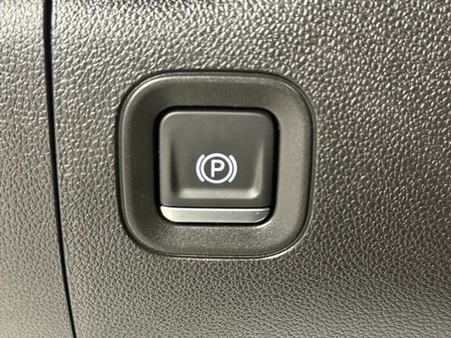 Vehicle image 57 of 59