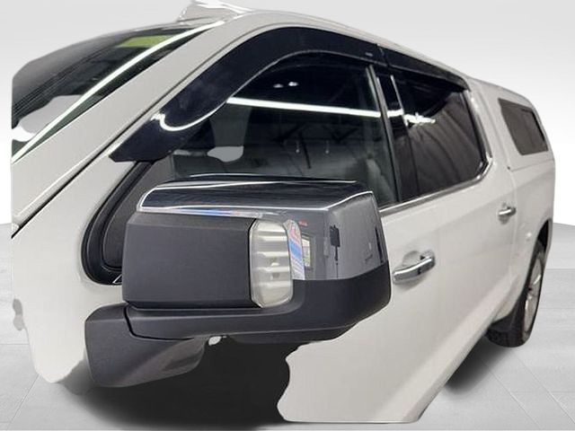 Vehicle image 11 of 59
