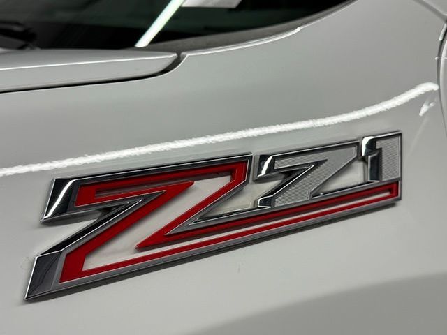 Vehicle image 21 of 59