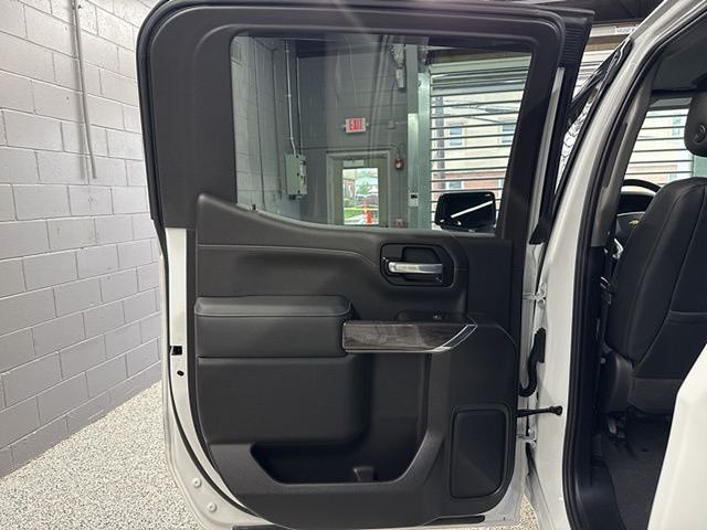 Vehicle image 29 of 59