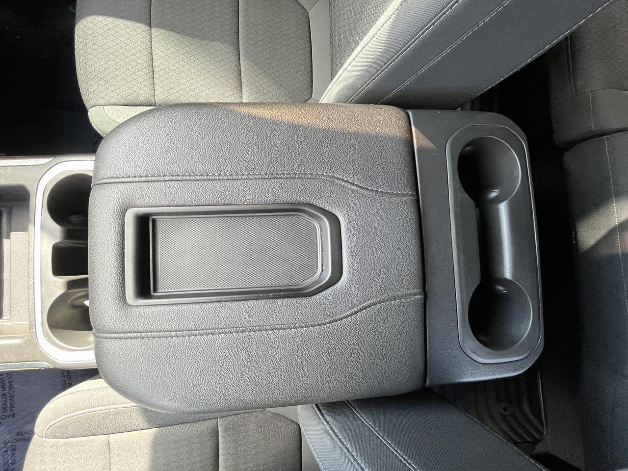 Vehicle image 35 of 60