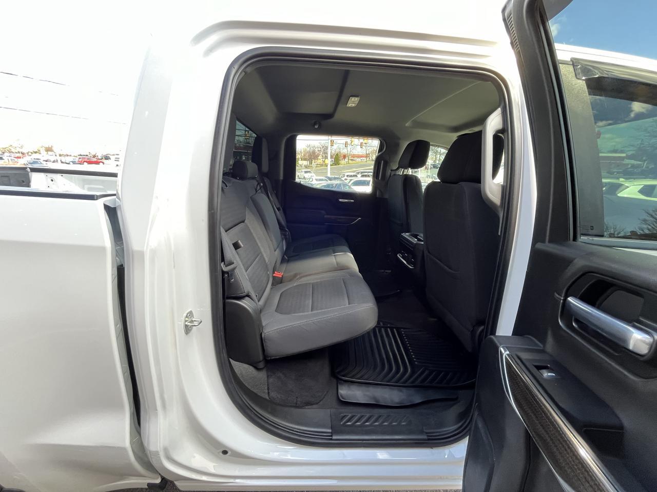 Vehicle image 50 of 60