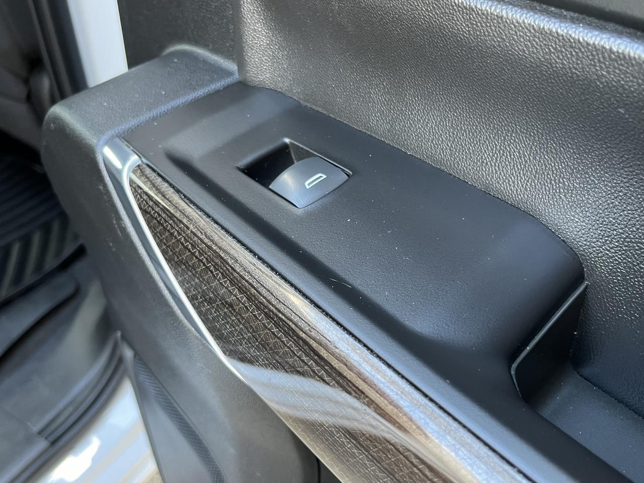 Vehicle image 49 of 60