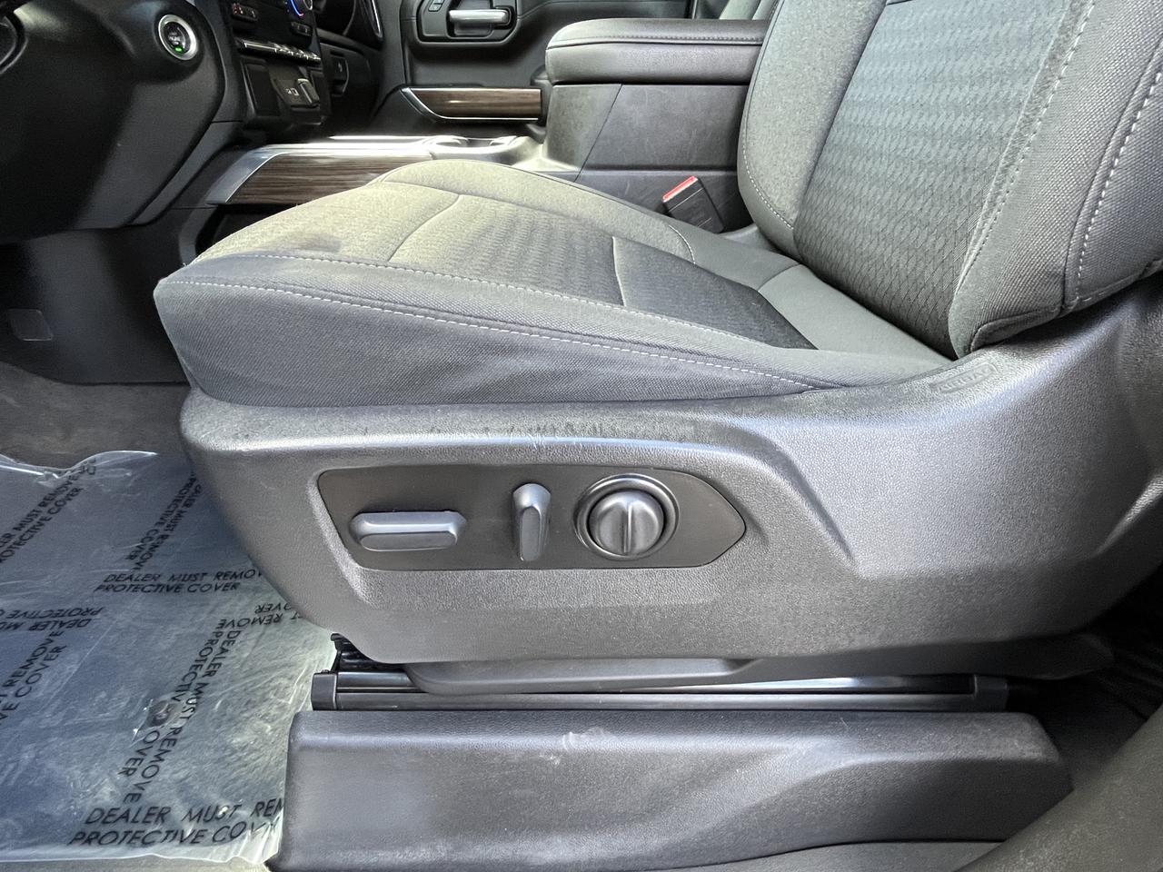 Vehicle image 23 of 60