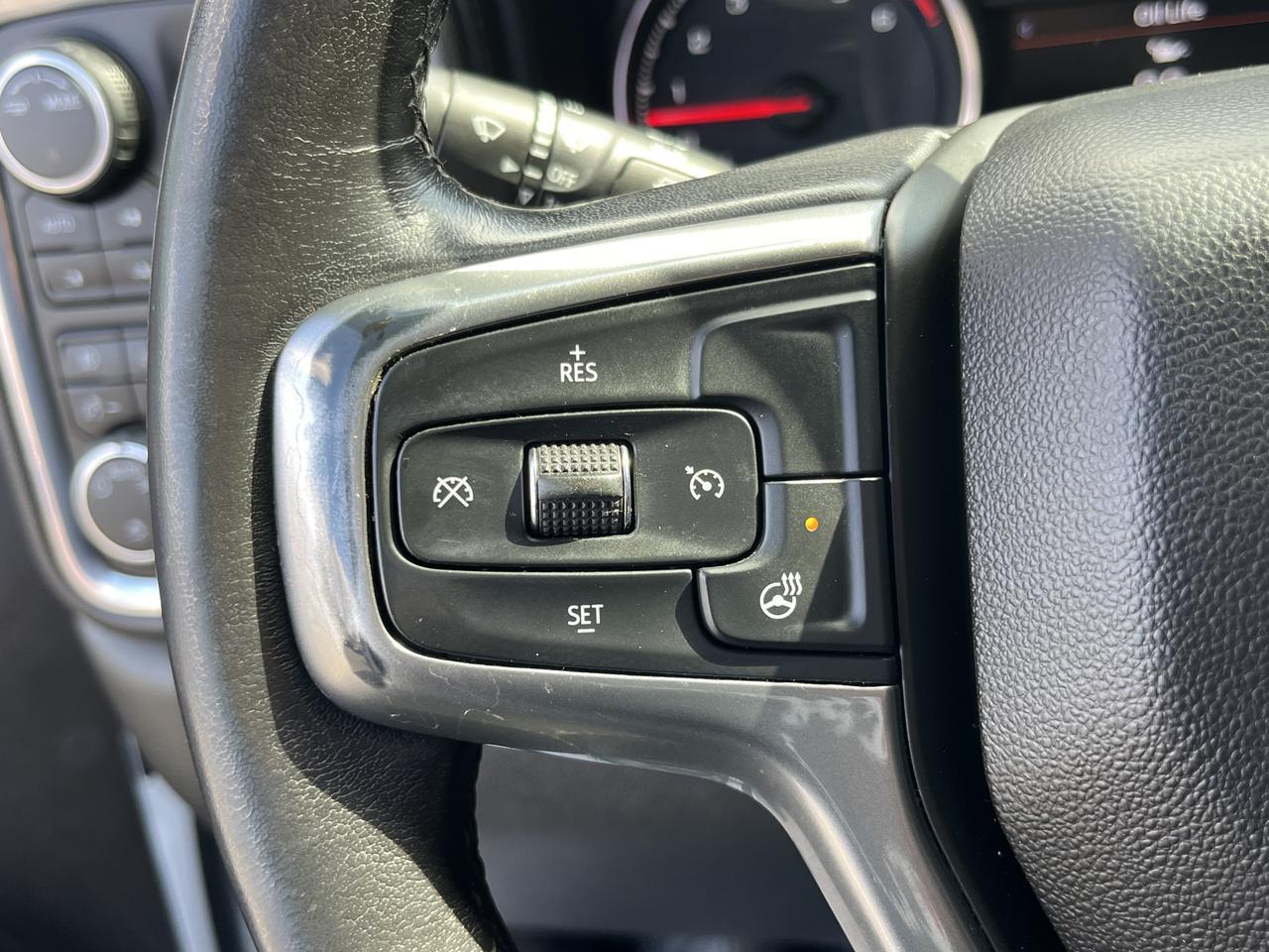 Vehicle image 27 of 60