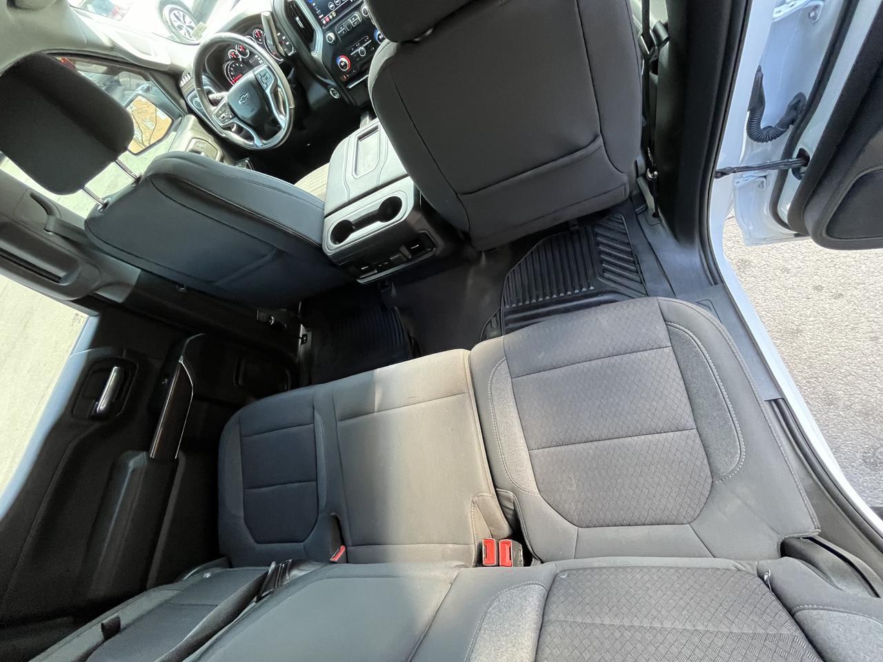 Vehicle image 53 of 60
