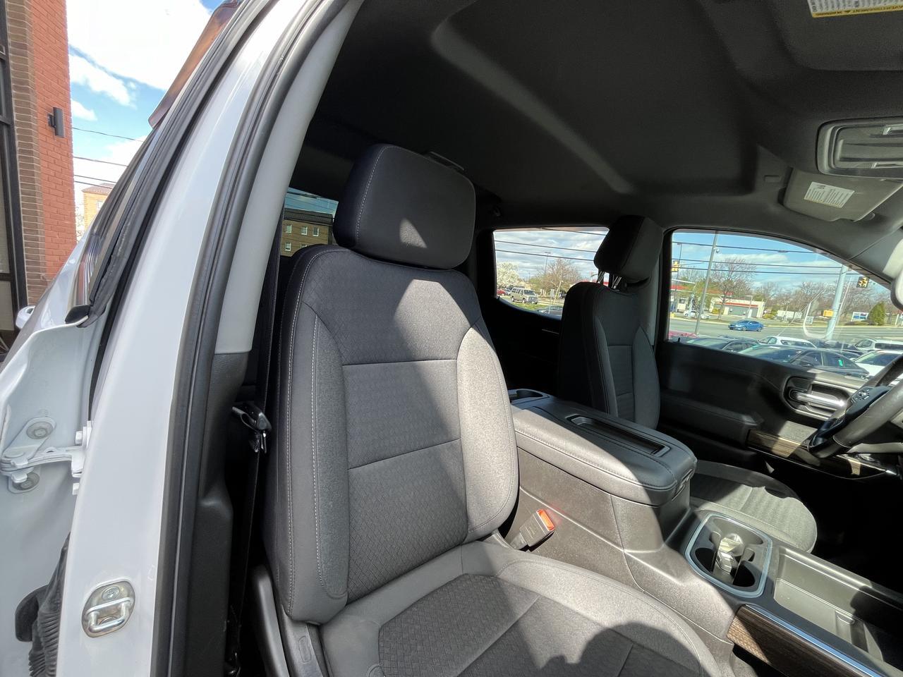 Vehicle image 44 of 60
