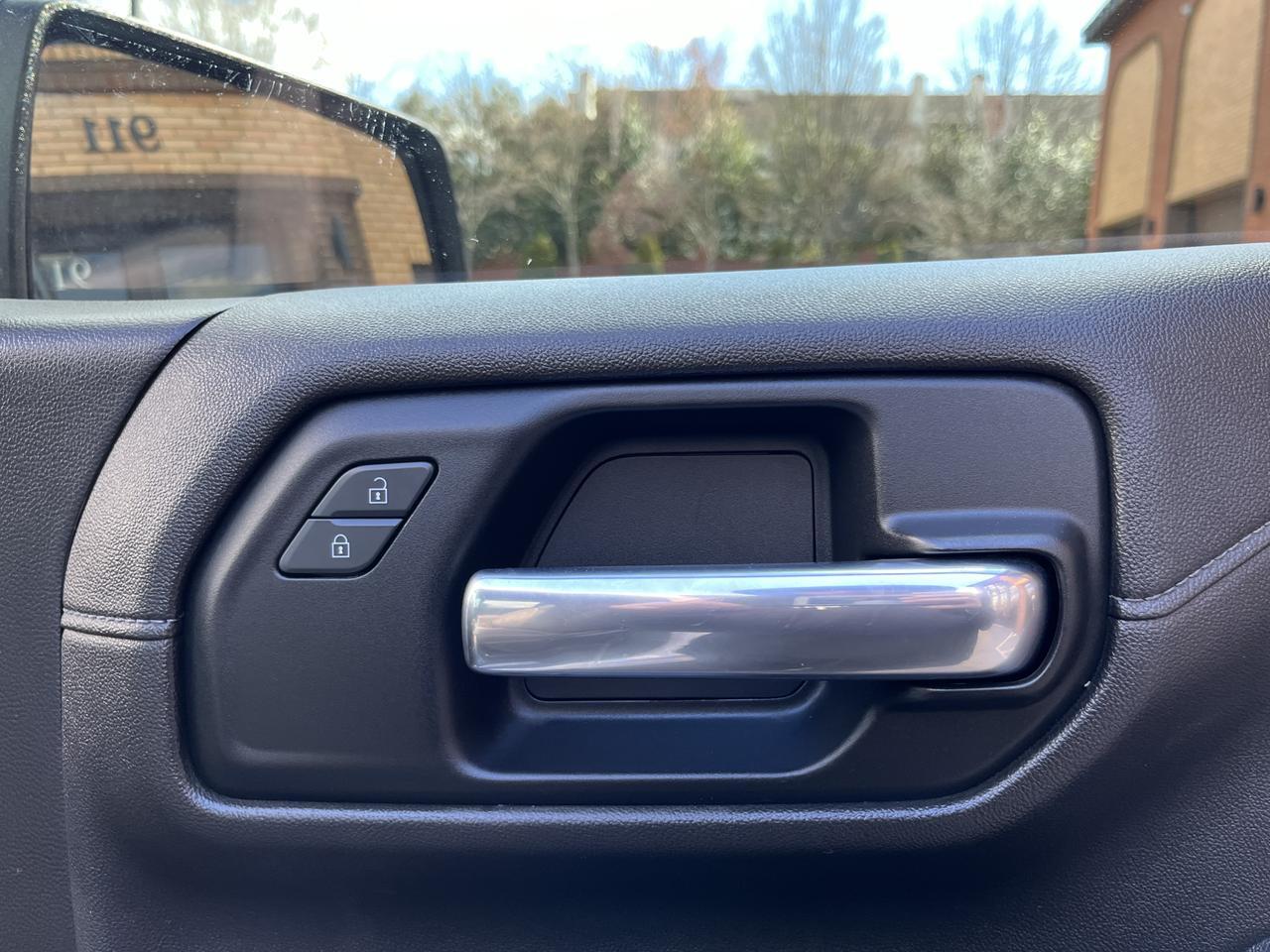 Vehicle image 40 of 60