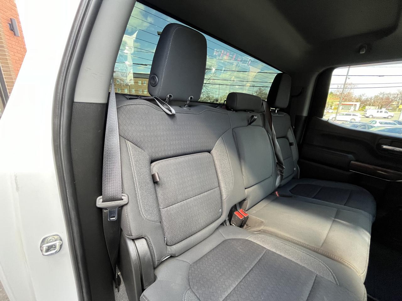 Vehicle image 52 of 60