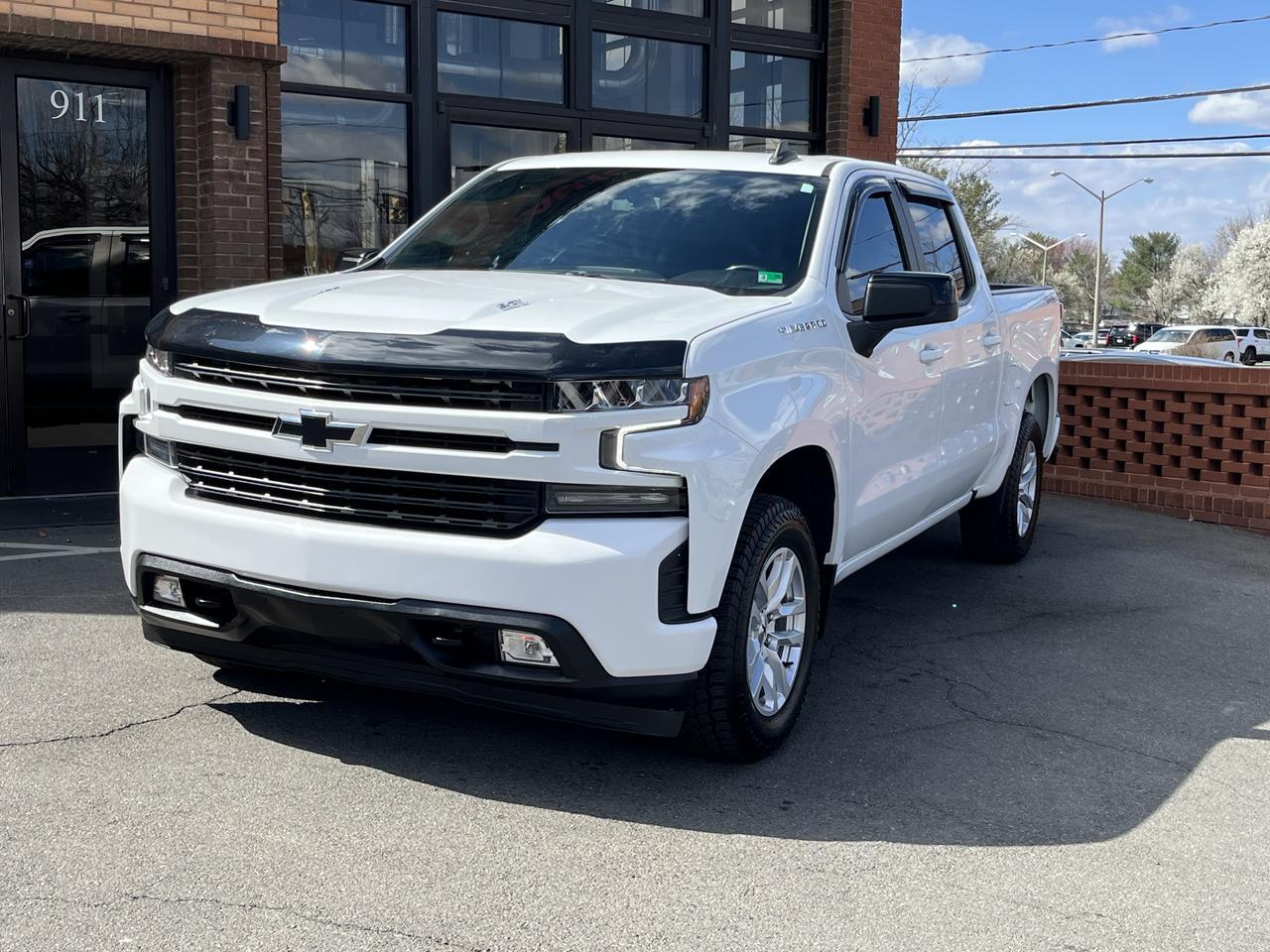 Vehicle image 3 of 60