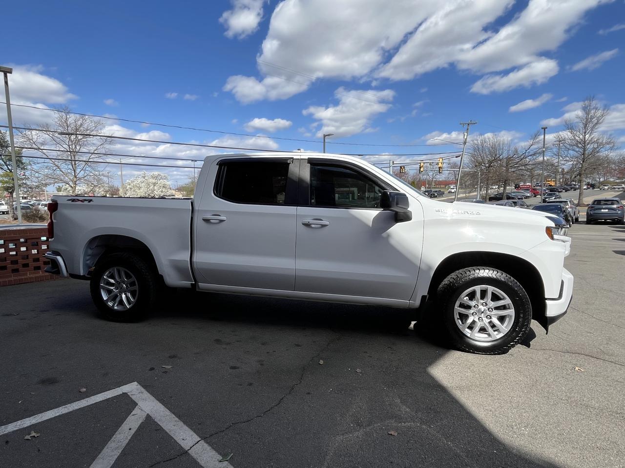 Vehicle image 7 of 60