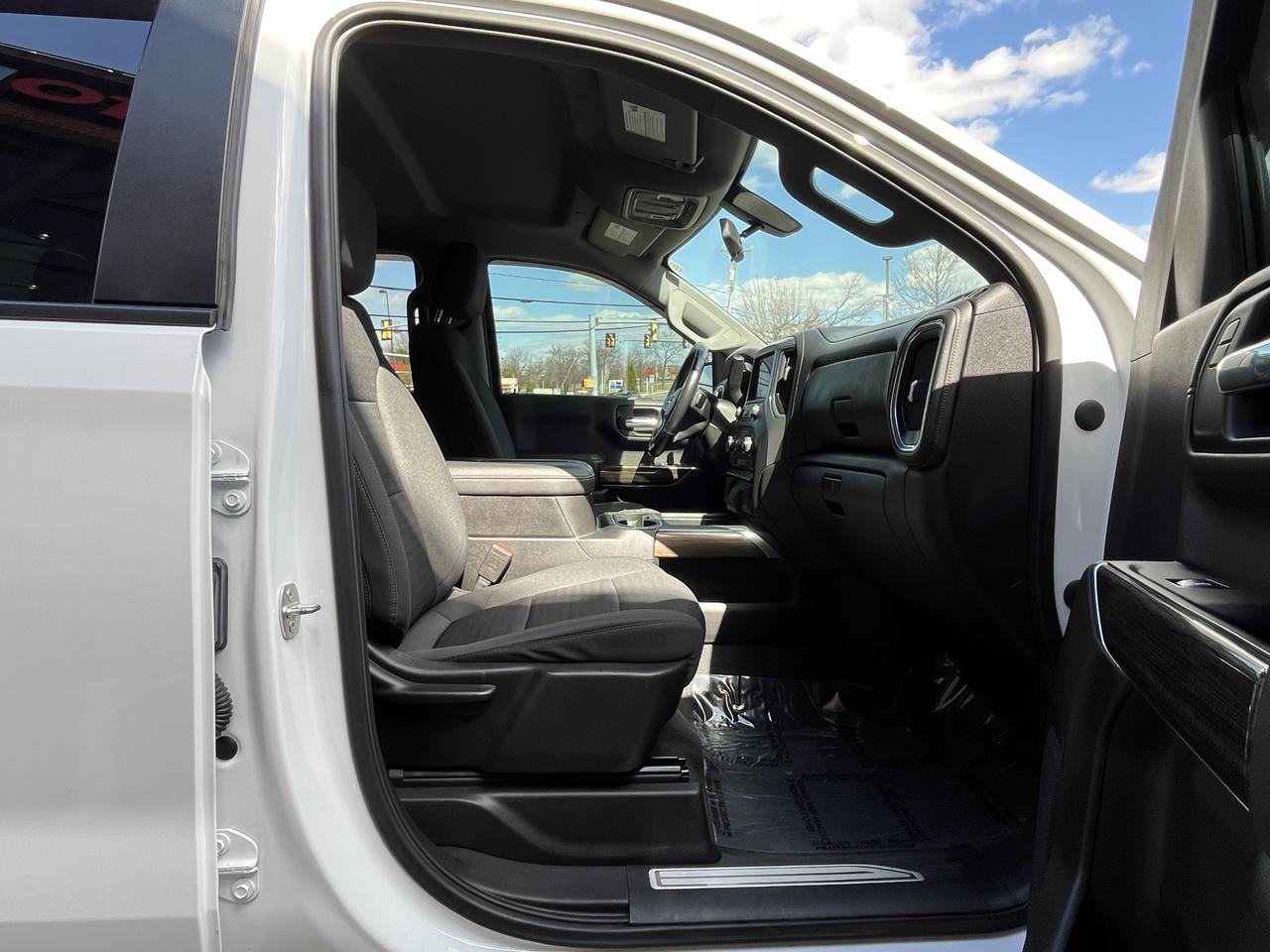 Vehicle image 43 of 60