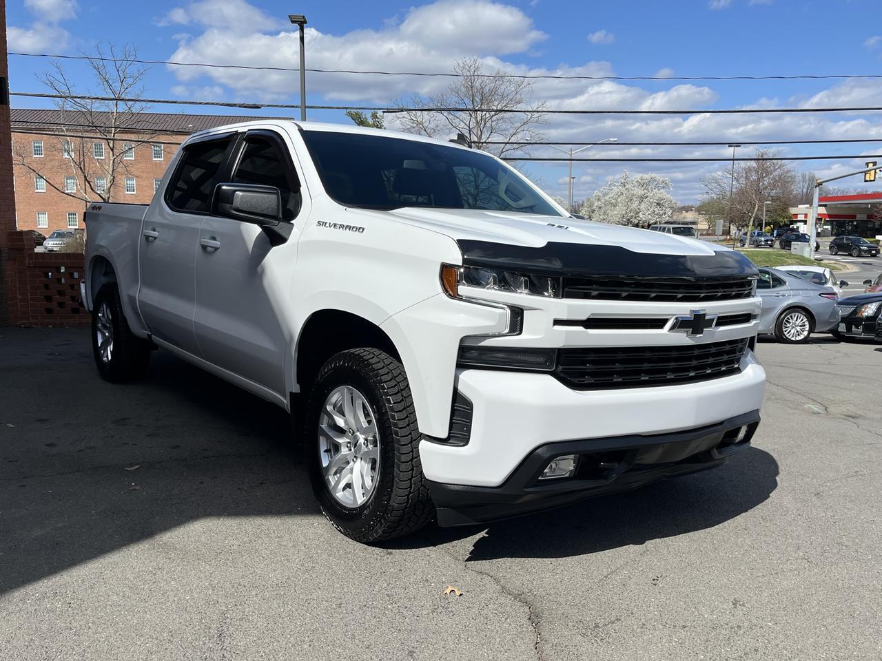 Vehicle image 6 of 60