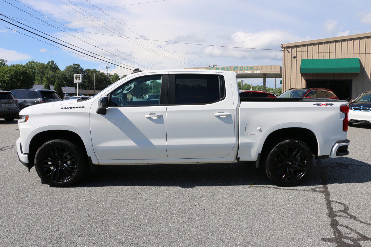 Vehicle image 9 of 30