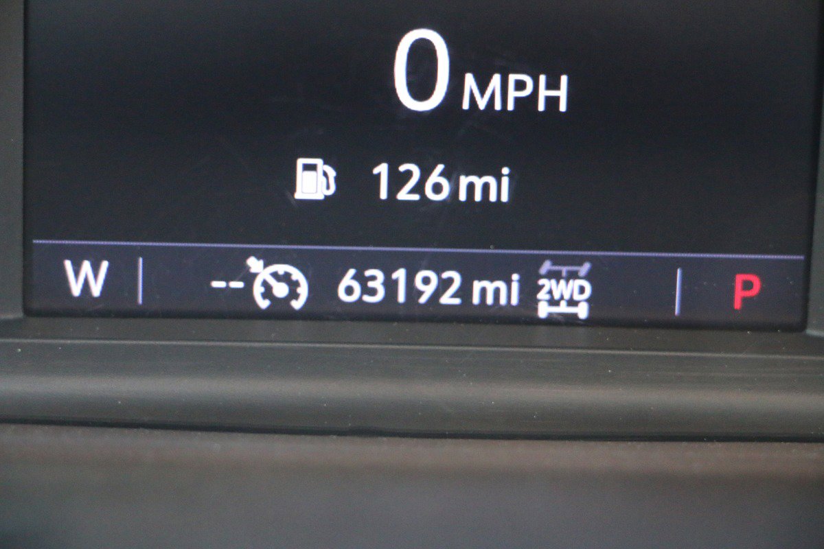 Vehicle image 18 of 30