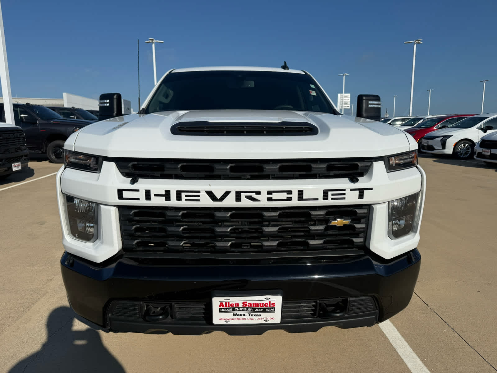 2022 Chevrolet Silverado 2500HD Custom Image 3 of 29