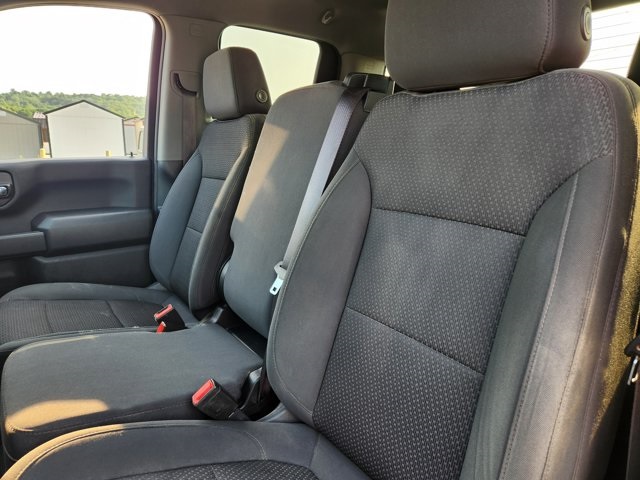 Vehicle image 14 of 28