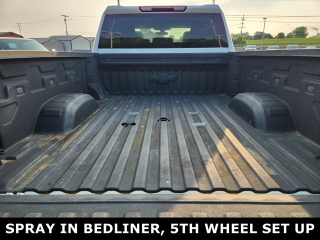 Vehicle image 12 of 28