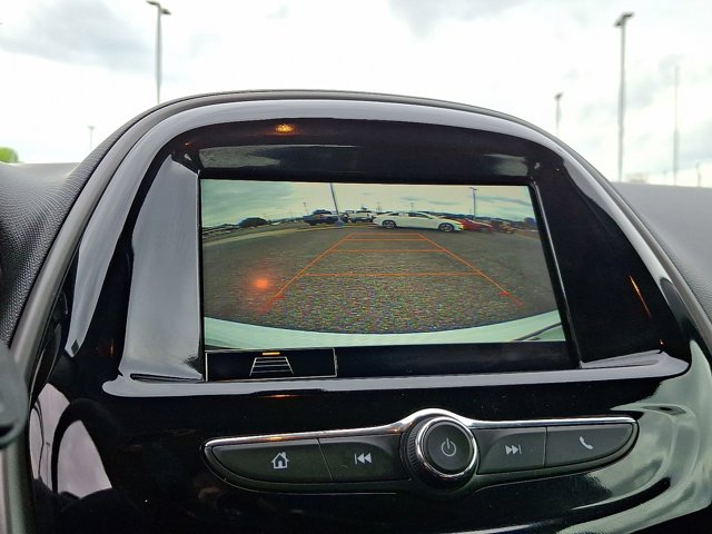 Vehicle image 24 of 31