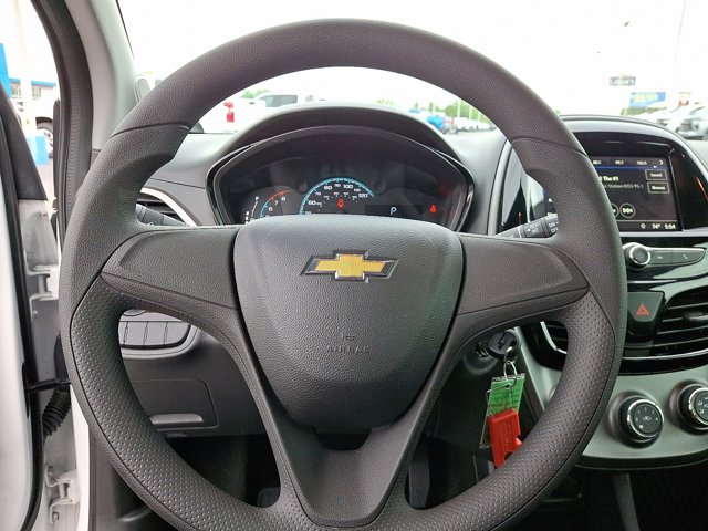 Vehicle image 25 of 31