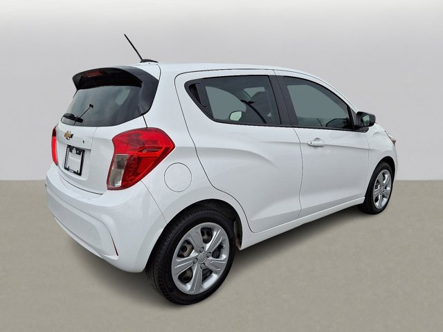 Vehicle image 8 of 31