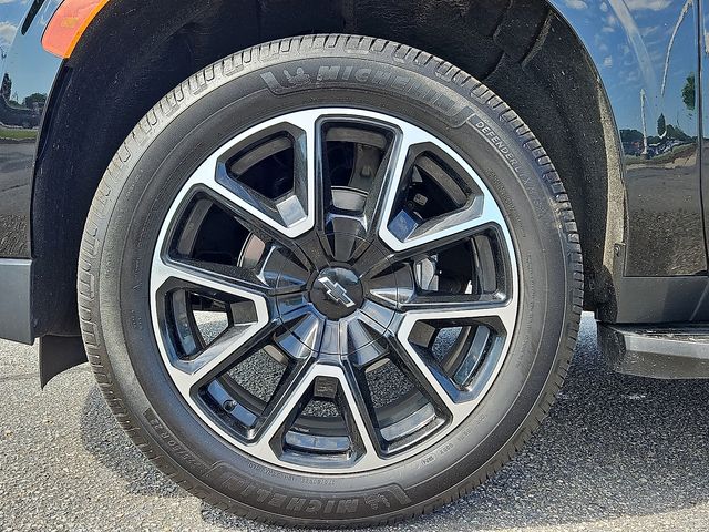 Vehicle image 8 of 30