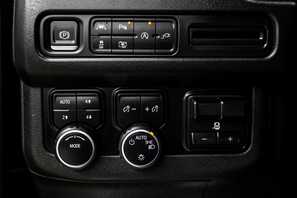 Vehicle image 42 of 52