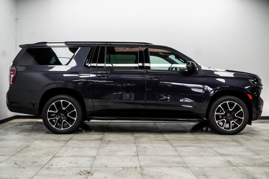 Vehicle image 4 of 52