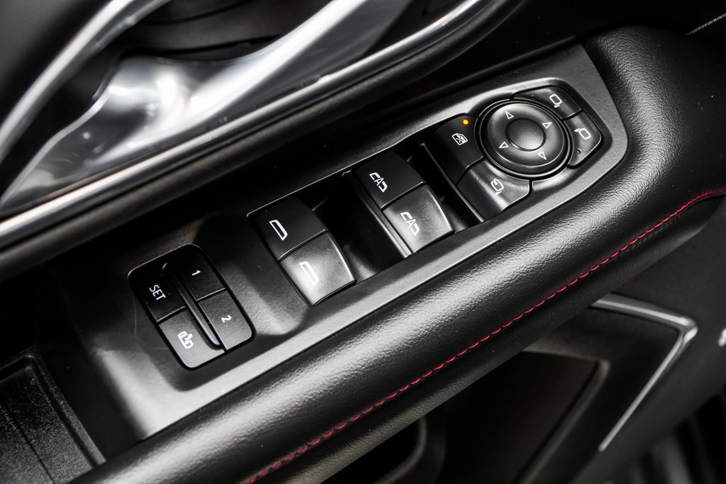 Vehicle image 49 of 52