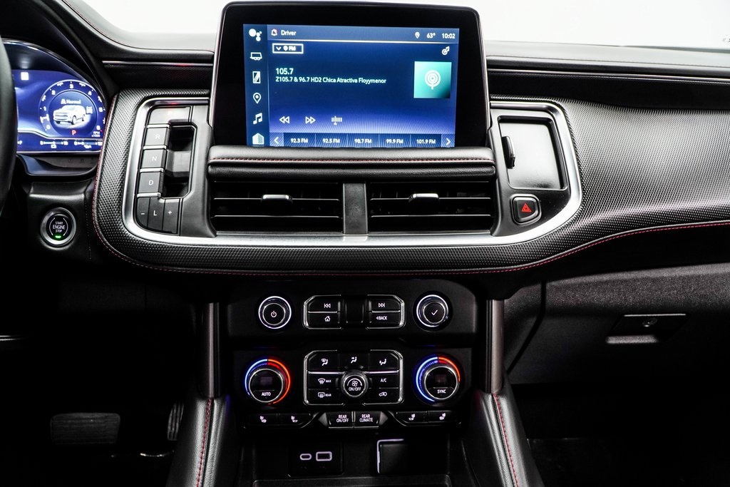 Vehicle image 21 of 52