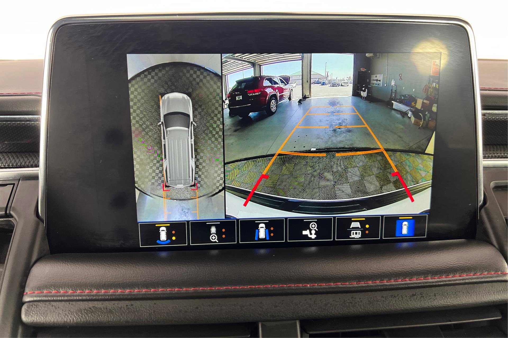 Vehicle image 22 of 29