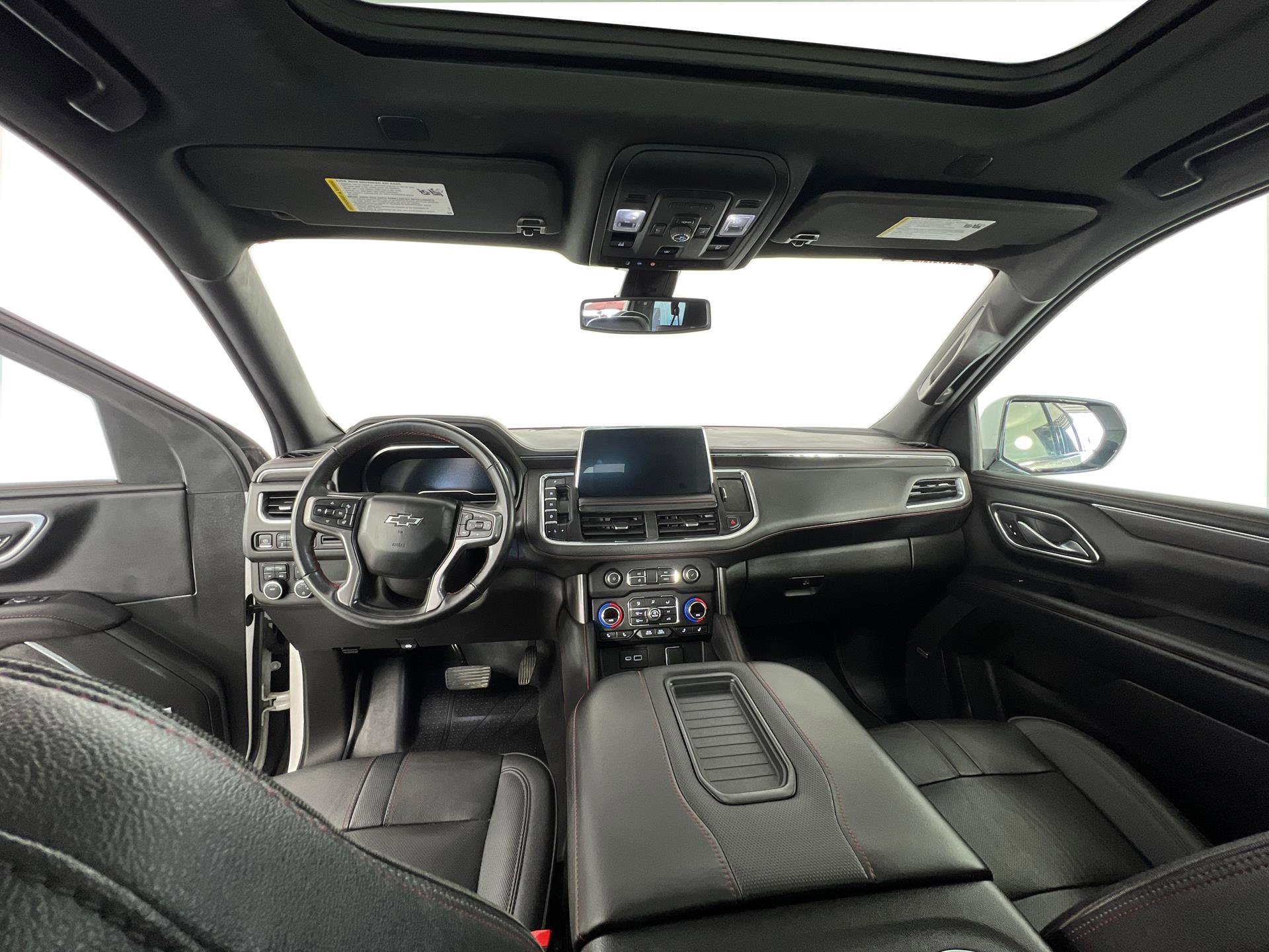 Vehicle image 17 of 29