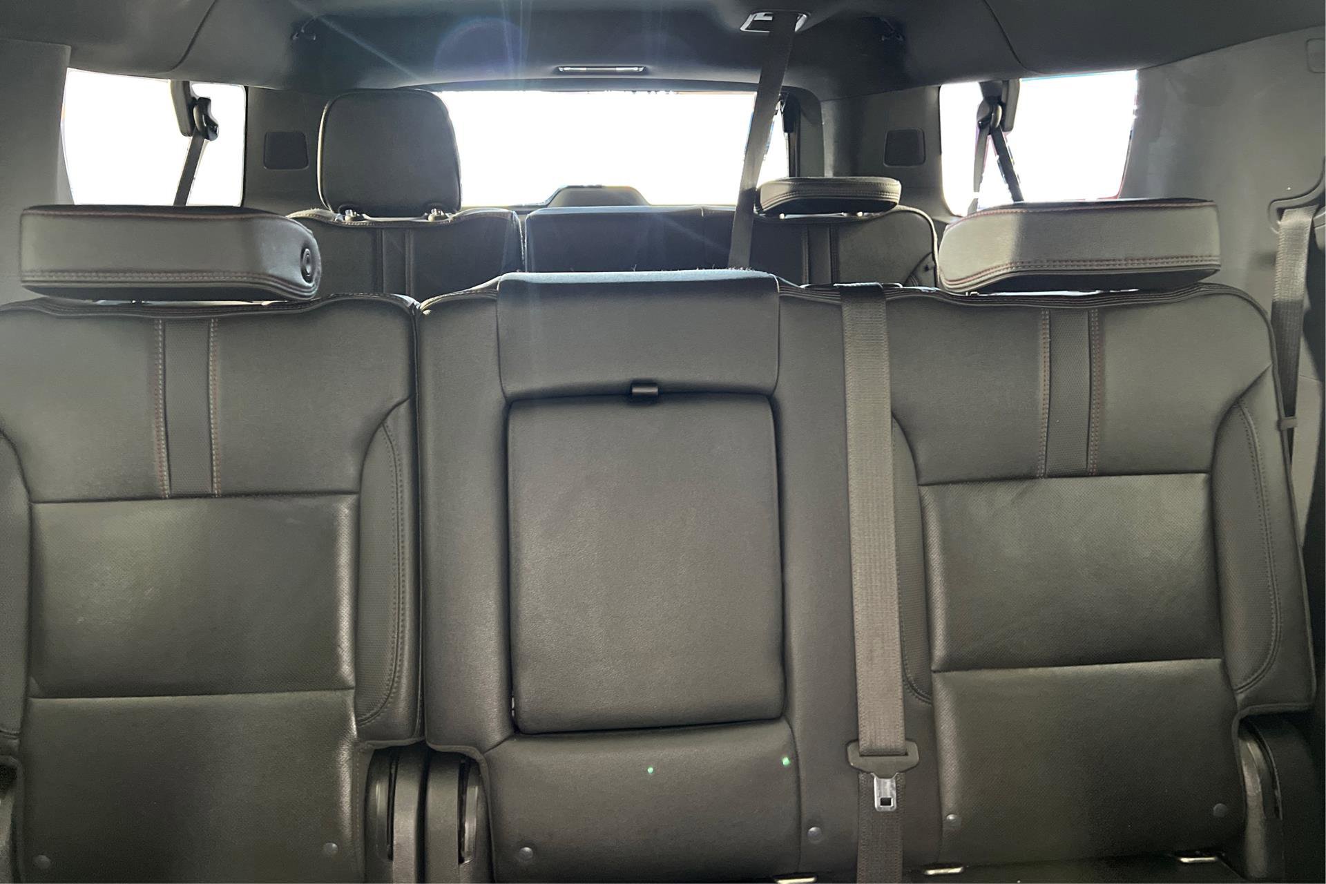 Vehicle image 10 of 29