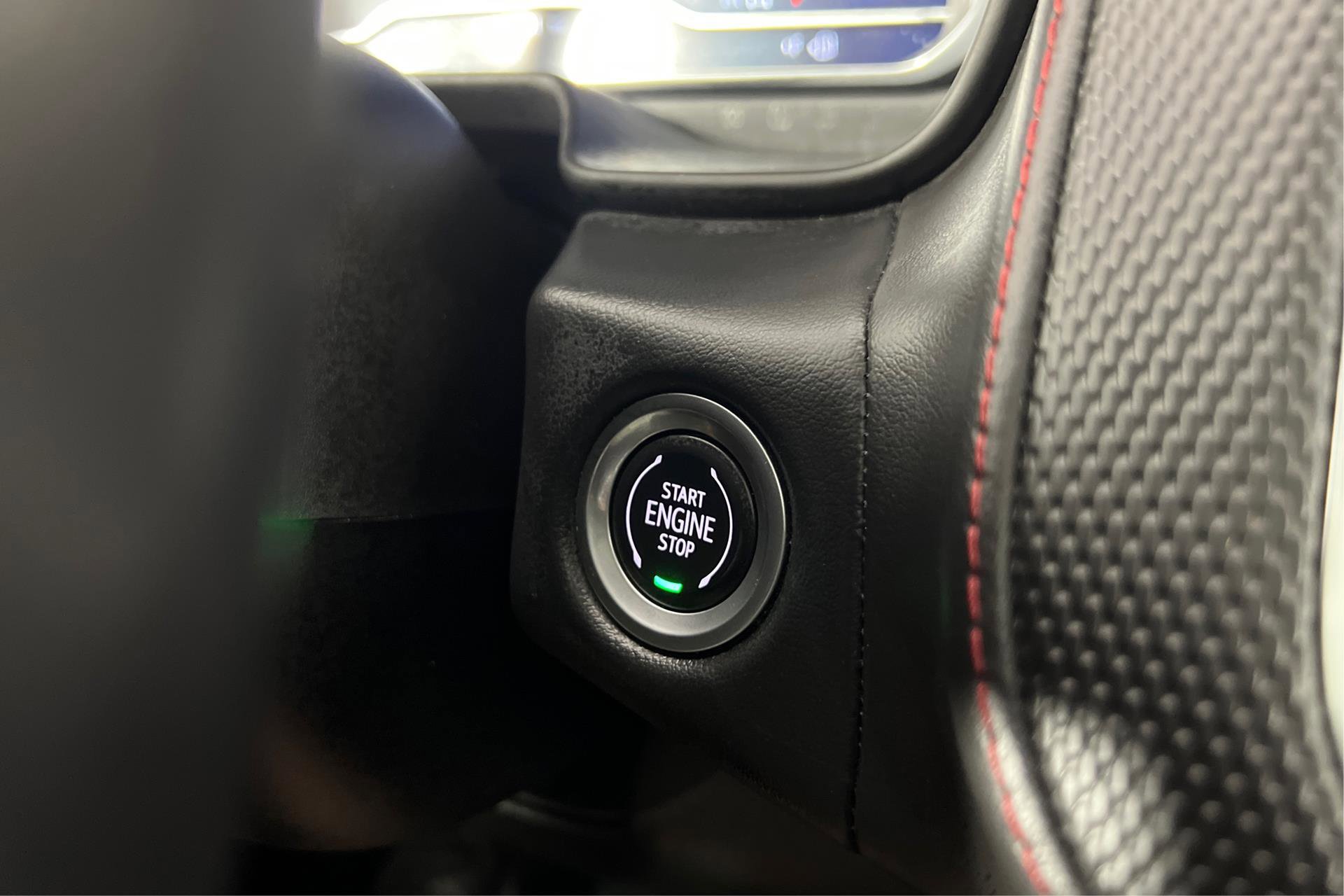 Vehicle image 24 of 29
