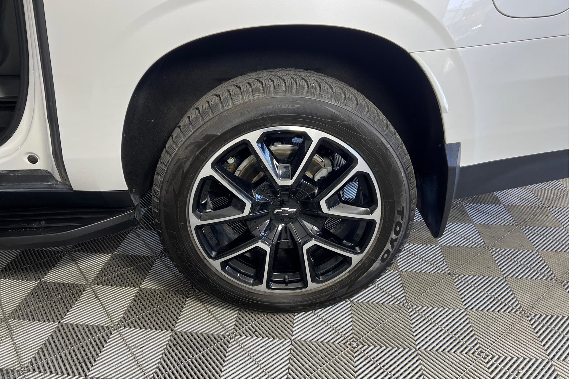 Vehicle image 20 of 29
