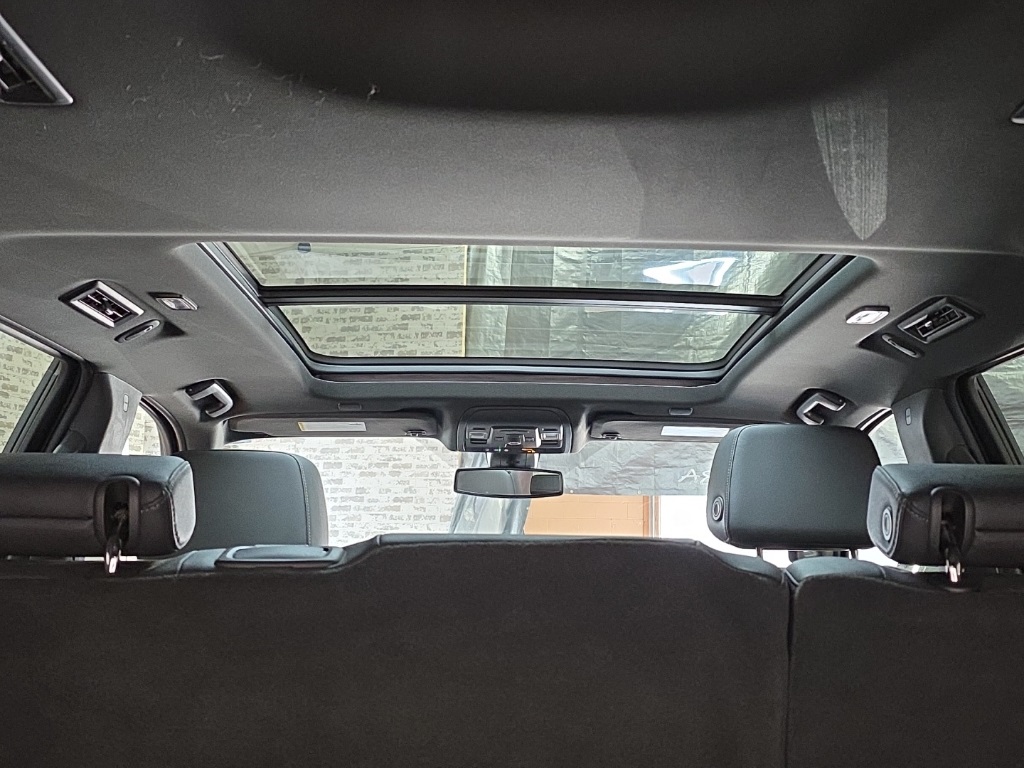 2022 Chevrolet Tahoe LT Image 14 of 26