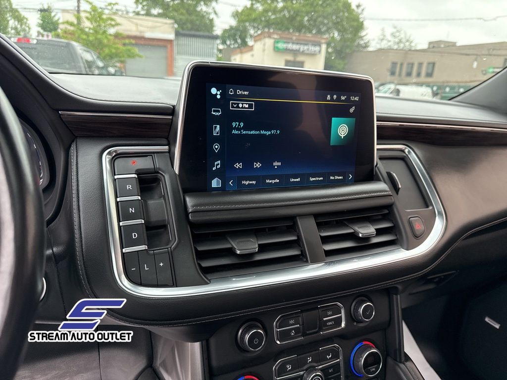 Vehicle image 42 of 50