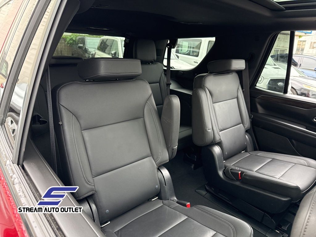 Vehicle image 18 of 50