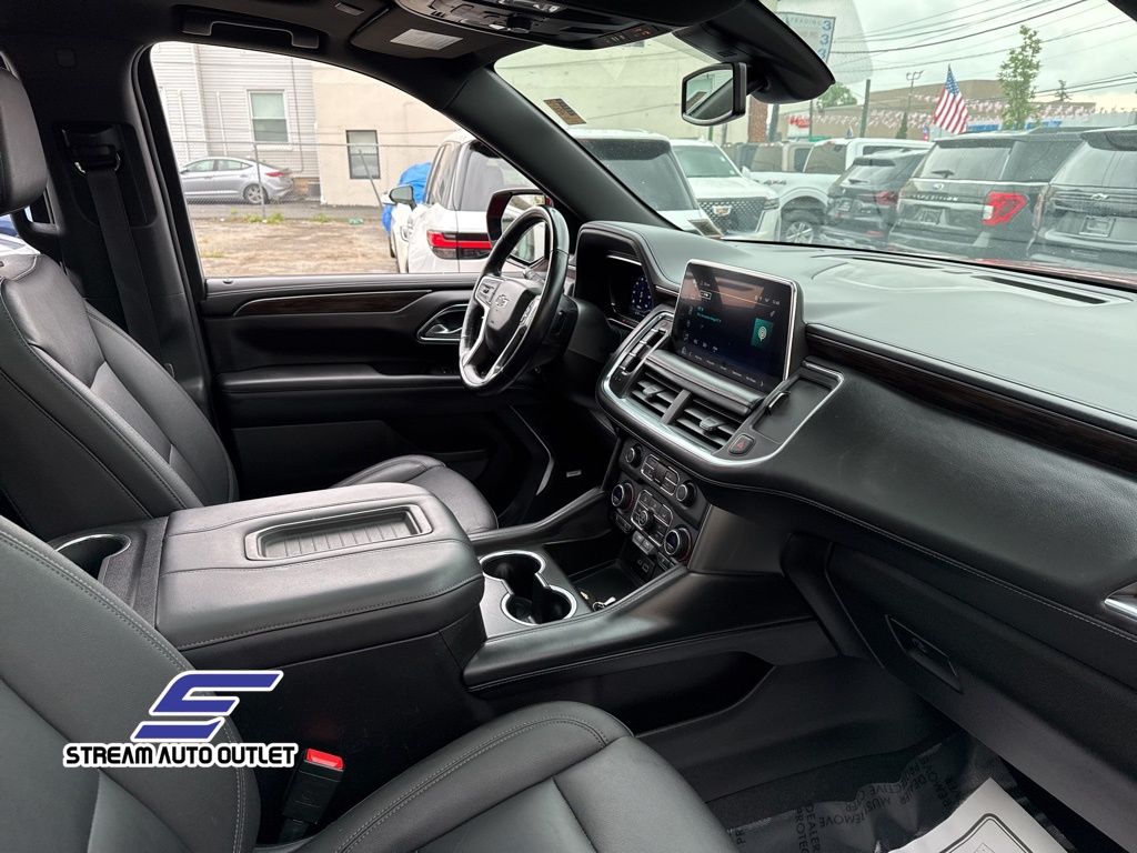 Vehicle image 14 of 50