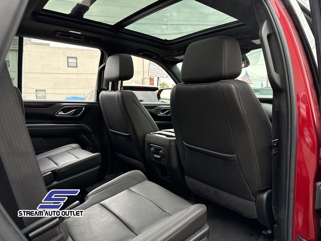 Vehicle image 19 of 50