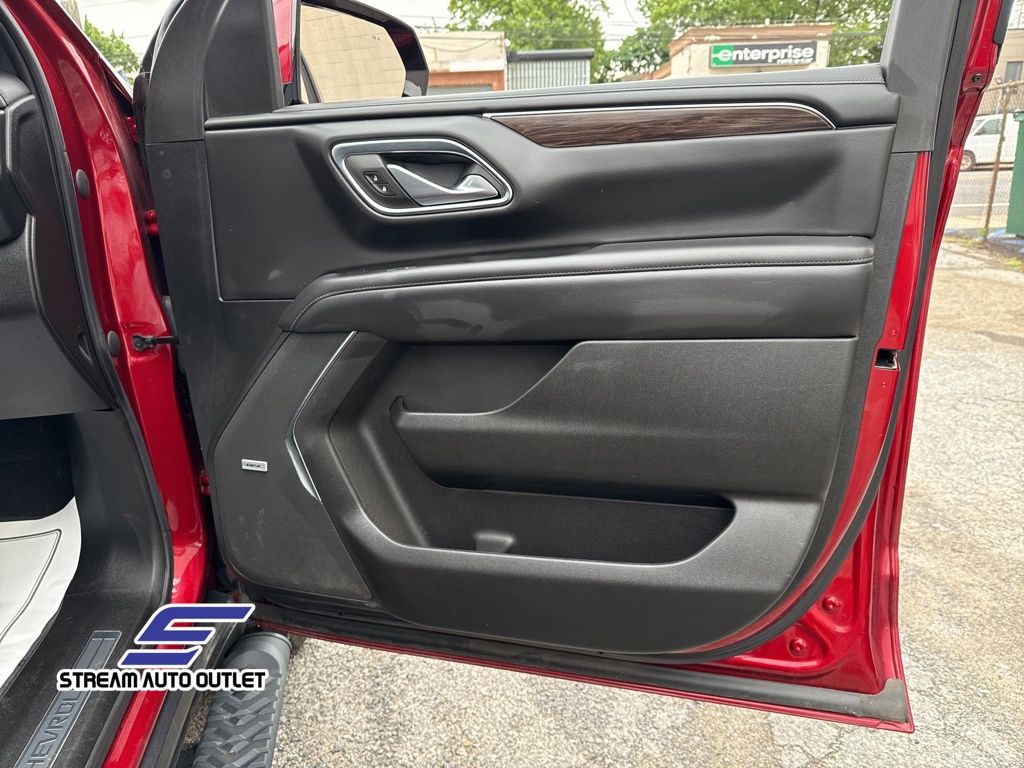 Vehicle image 15 of 50