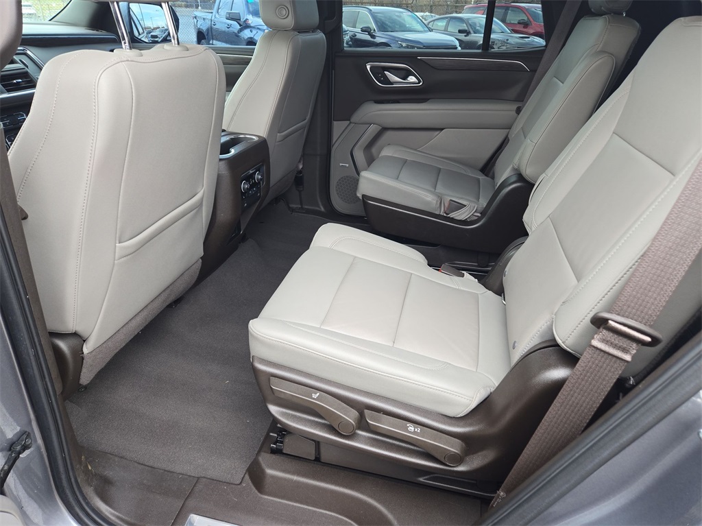 Vehicle image 31 of 41