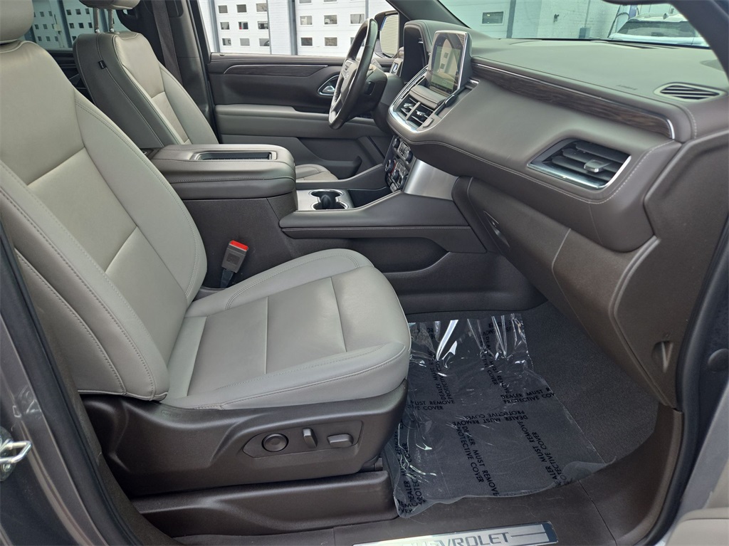 Vehicle image 34 of 41